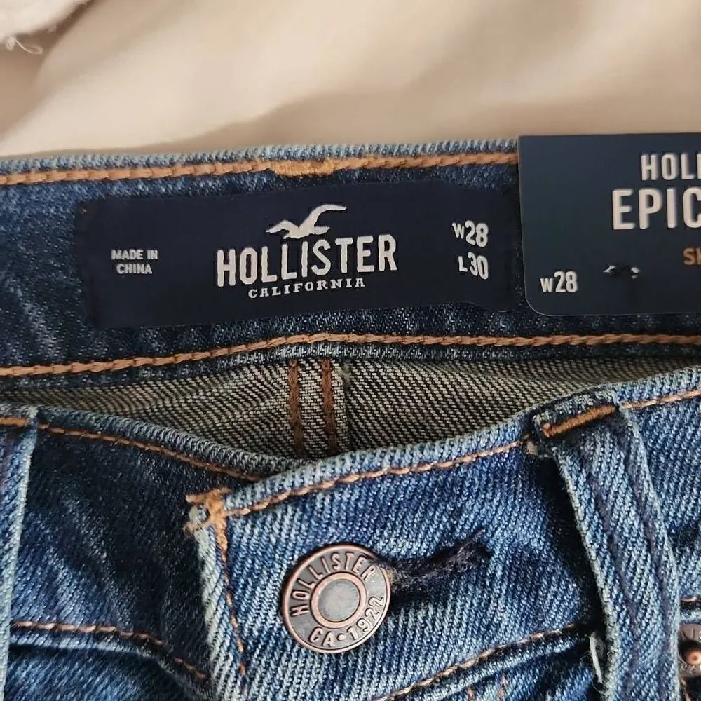 Hollister Men's Size 28 x 30 Blue Epic Flex Skinny Distressed Jeans